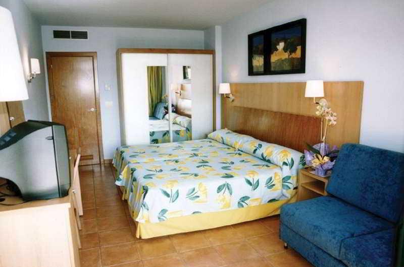 Hotel Ohtels Vil-la Romana 4*